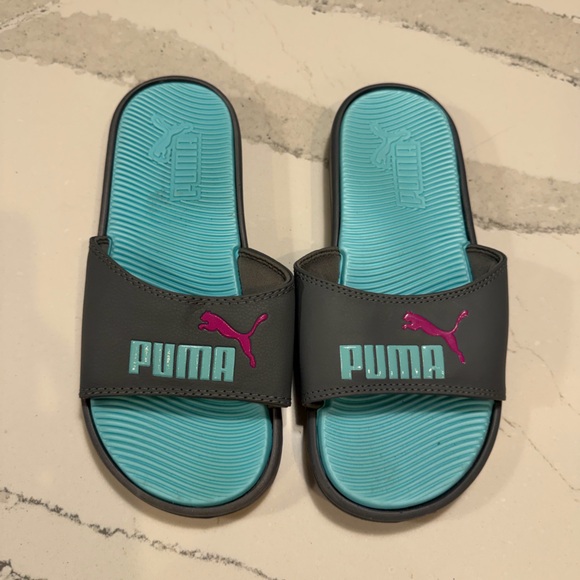 Puma Shoes - Puma gray and blue slides Size 7